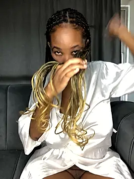 Nicole Liam  online show from 18, 1, 2026