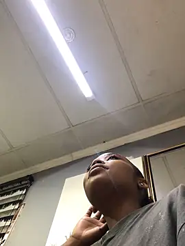 Nicole Liam  online show from 3, 12, 2025