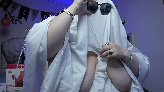 Blair Elliss online show from 10, 10, 2025