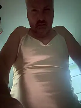 Snapshot of Sirina80 chatting on 17, 11, 2025 Sirina80 online show from 17, 11, 2025