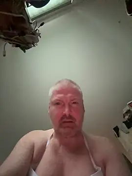 Snapshot of Sirina80 chatting on 30, 11, 2025 Sirina80 online show from 30, 11, 2025