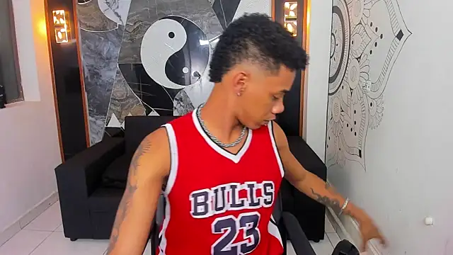 Hottwinkguys online show from 5, 2, 2025