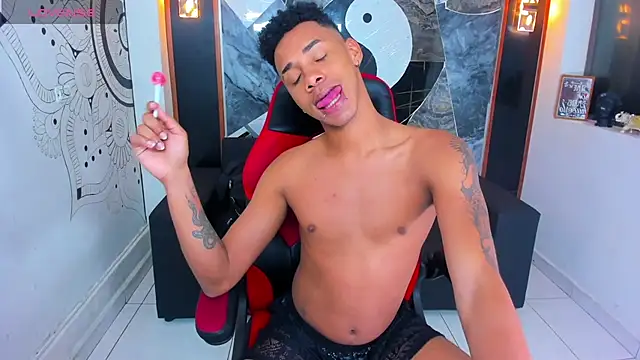 Hottwinkguys online show from 5, 3, 2025