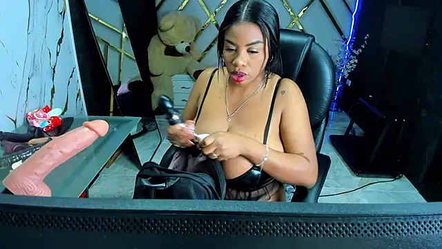 sammanta boobs online show from 1, 10, 2025