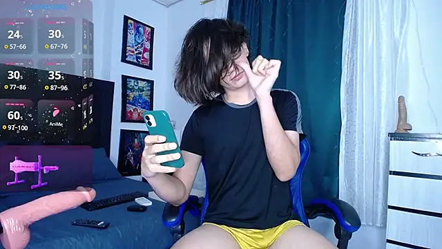 Snapshot of andyboy- chatting on 23, 4, 2026 andyboy- online show from 23, 4, 2026