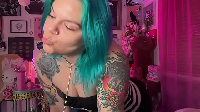 CherryBombBomb online show from 29, 10, 2025