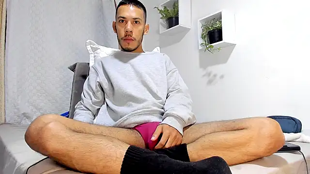 Aronxxs online show from 26, 2, 2025