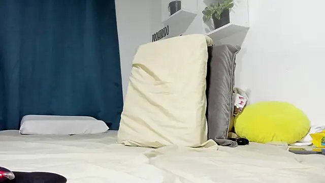 Aronxxs online show from 9, 9, 2025