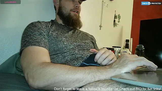 dikdowndaddy online show from 5, 4, 2026