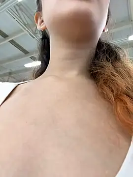 Snapshot of Mon_Cherry chatting on 14, 9, 2025 Mon Cherry online show from 14, 9, 2025