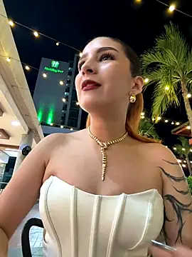 Snapshot of Mon_Cherry chatting on 4, 10, 2025 Mon Cherry online show from 4, 10, 2025