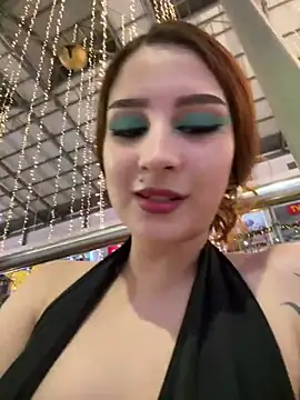 Snapshot of Mon_Cherry chatting on 7, 1, 2026 Mon Cherry online show from 7, 1, 2026