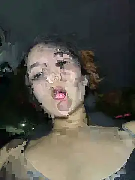 Snapshot of Mon_Cherry chatting on 11, 9, 2025 Mon Cherry online show from 11, 9, 2025