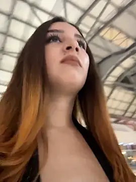 Snapshot of Mon_Cherry chatting on 28, 3, 2026 Mon Cherry online show from 28, 3, 2026