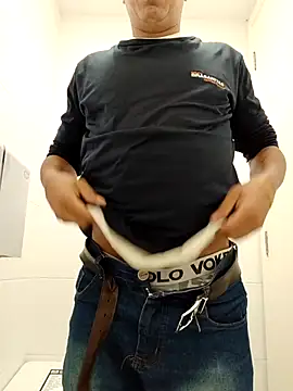 Seductiveblack online show from 6, 3, 2026