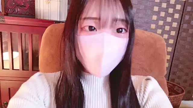 Snapshot of chan_yuma_tan chatting on 5, 1, 2025 chan yuma tan online show from 5, 1, 2025