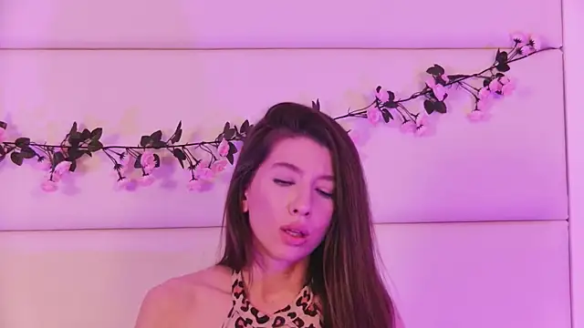 LunaWills  online show from 11, 3, 2025