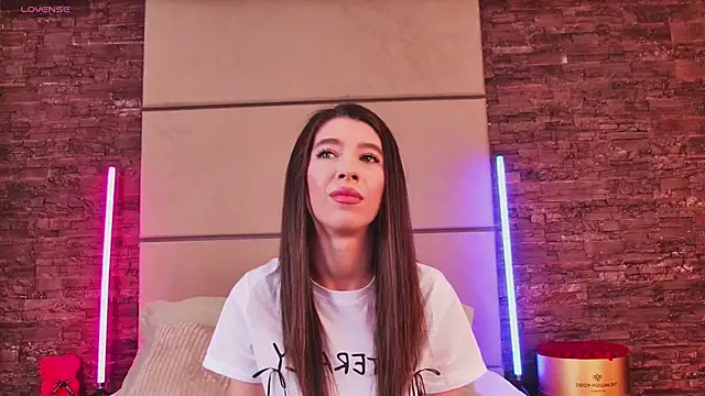 LunaWills  online show from 20, 3, 2025