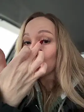 LavenderHot online show from 15, 12, 2025