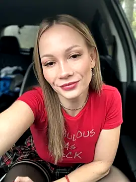 Snapshot of LavenderHot chatting on 2, 10, 2025 LavenderHot online show from 2, 10, 2025