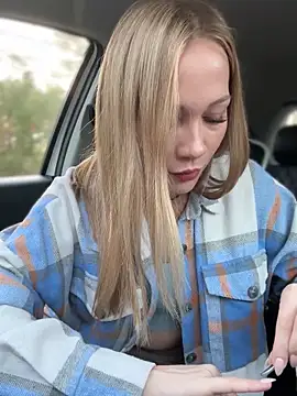 Snapshot of LavenderHot chatting on 22, 10, 2025 LavenderHot online show from 22, 10, 2025