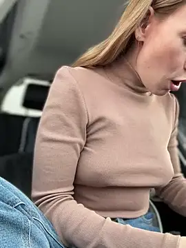 Snapshot of LavenderHot chatting on 11, 3, 2025 LavenderHot online show from 11, 3, 2025