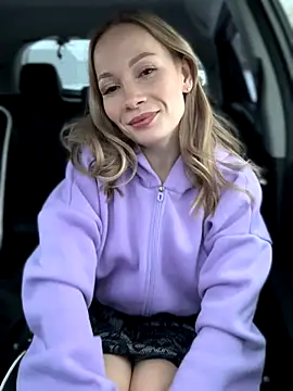 Snapshot of LavenderHot chatting on 19, 11, 2025 LavenderHot online show from 19, 11, 2025