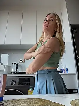 LavenderHot online show from 1, 4, 2026