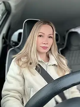 Snapshot of LavenderHot chatting on 5, 3, 2025 LavenderHot online show from 5, 3, 2025