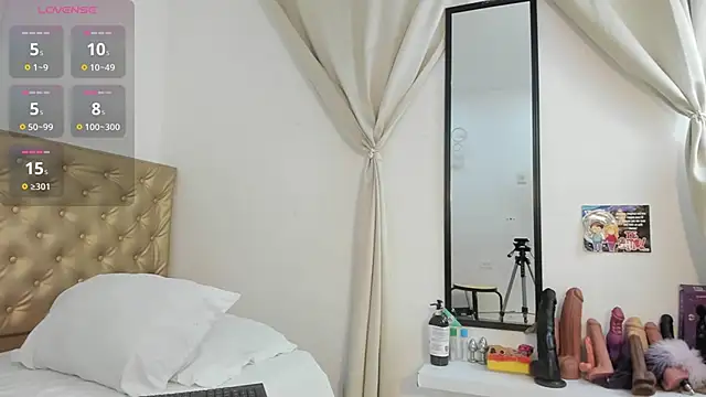 Alessiiaa  online show from 16, 9, 2025