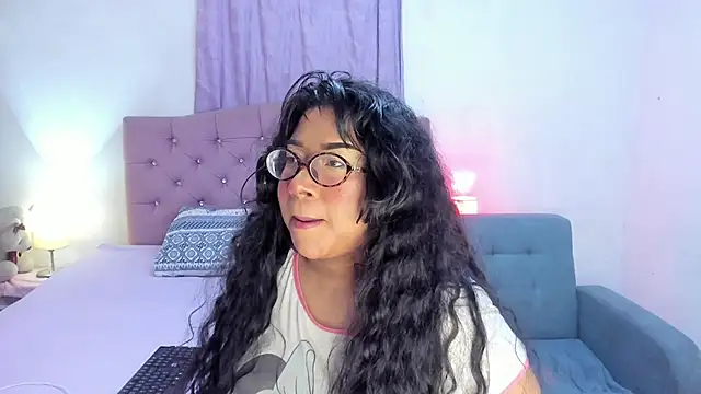 Snapshot of Latinabombsheell chatting on 1, 7, 2026 Latinabombsheell online show from 1, 7, 2026