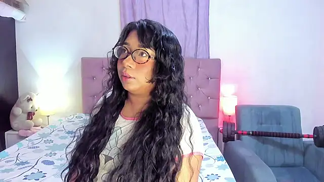 Snapshot of Latinabombsheell chatting on 29, 6, 2026 Latinabombsheell online show from 29, 6, 2026