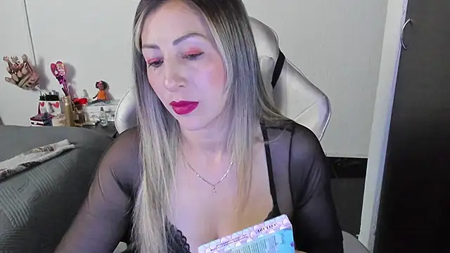 Andreina Suann online show from 10, 1, 2026