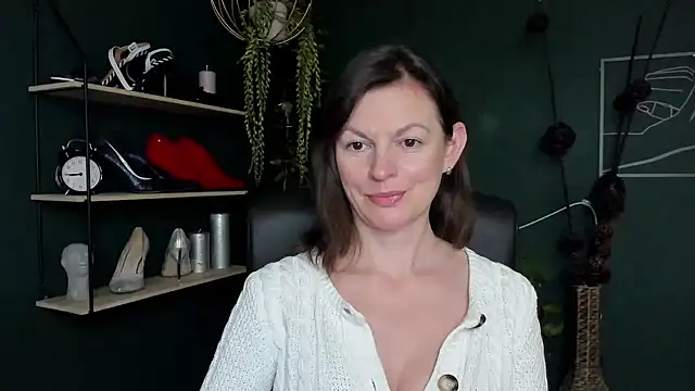 VivianWILD online show from 21, 3, 2025