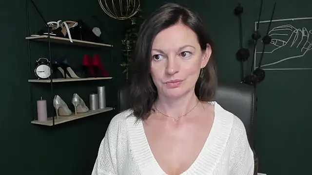 VivianWILD online show from 24, 9, 2025