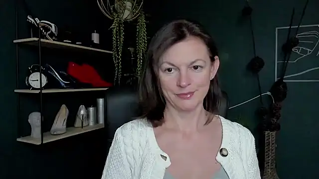 VivianWILD online show from 20, 3, 2025