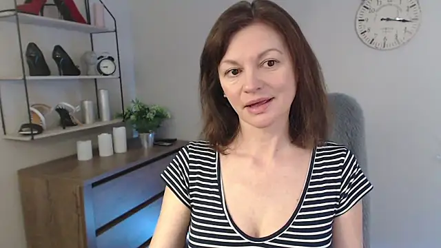 VivianWILD online show from 7, 3, 2025