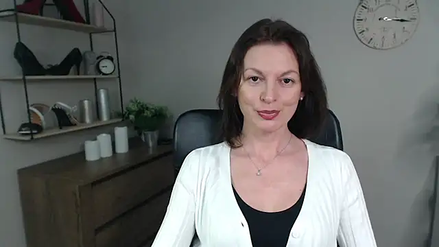 VivianWILD online show from 28, 2, 2025