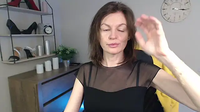 VivianWILD online show from 4, 3, 2025