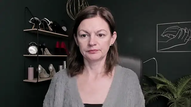 VivianWILD online show from 28, 10, 2025