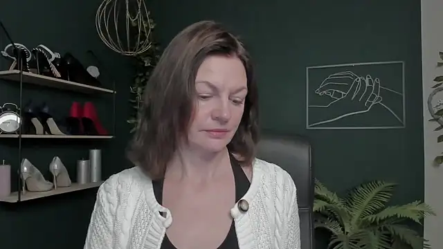 VivianWILD online show from 10, 11, 2025