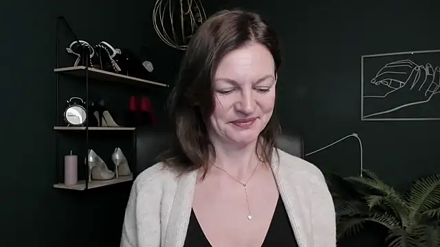 VivianWILD online show from 29, 10, 2025