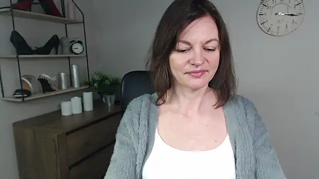 VivianWILD online show from 3, 3, 2025