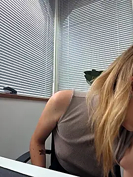 lucie mehott online show from 19, 5, 2026