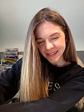 lucie mehott online show from 4, 12, 2025