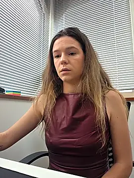 lucie mehott online show from 11, 3, 2026