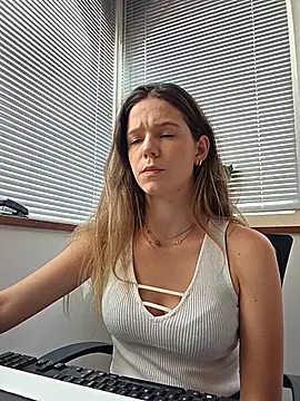 lucie mehott online show from 8, 6, 2026