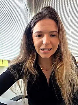 lucie mehott online show from 24, 2, 2026