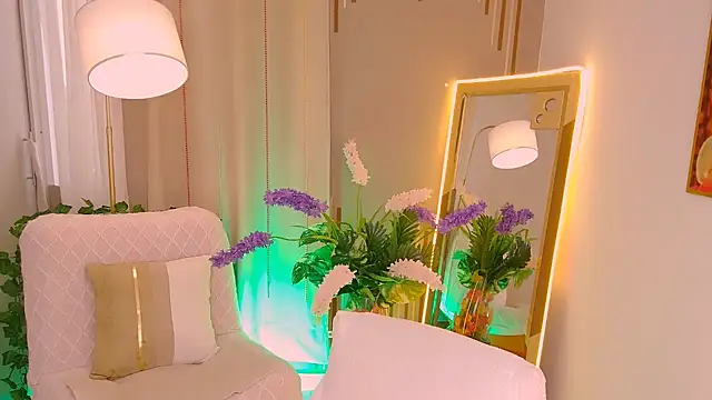 Snapshot of Miss_ash chatting on 8, 2, 2025 Miss ash online show from 8, 2, 2025