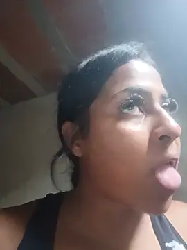 Giselabrunette25 online show from 25, 5, 2026